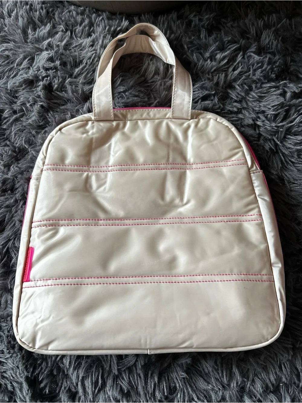 Clinique Quilted Puffer Makeup Travel Bag - Cream & Pink